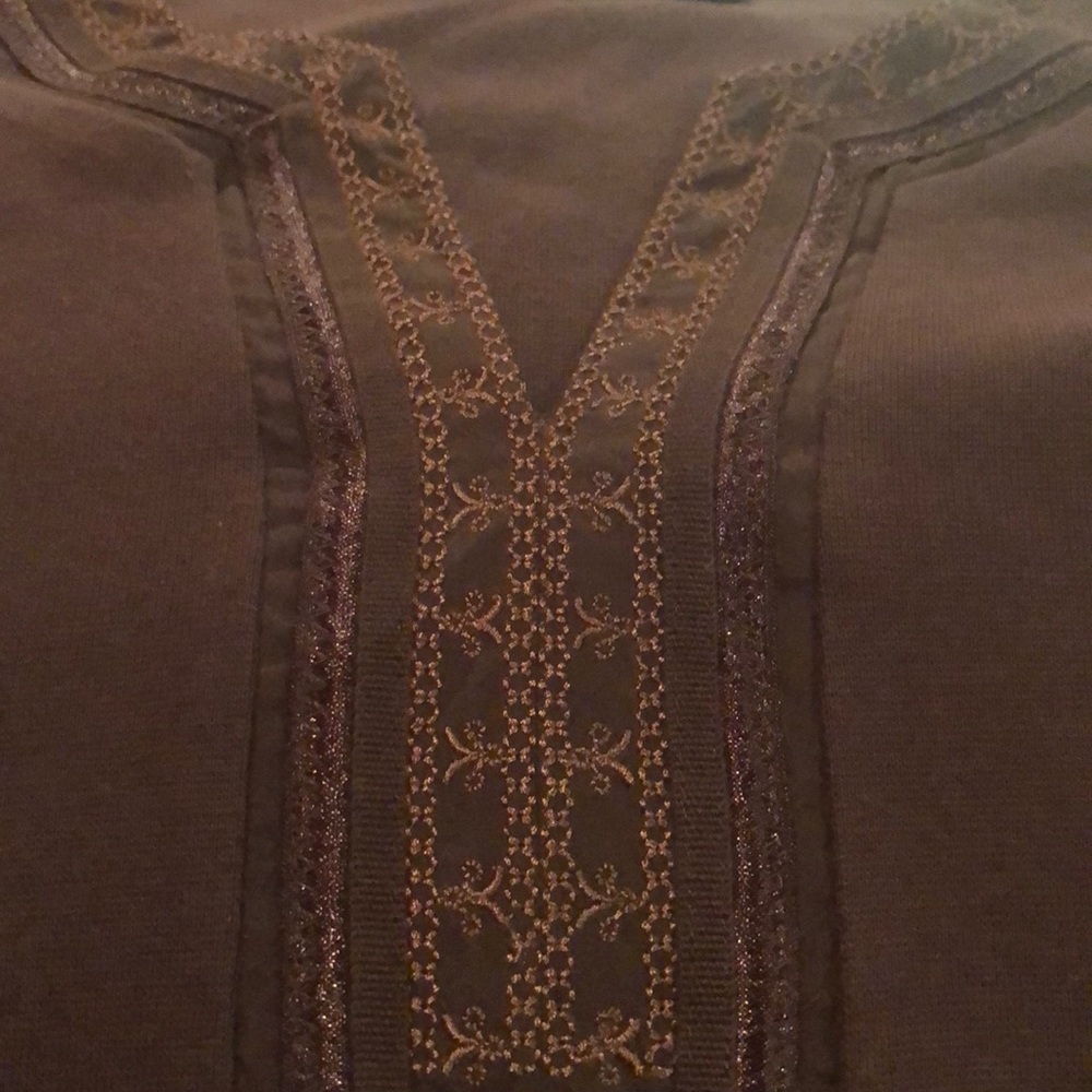 Top - Picture 3 of 4